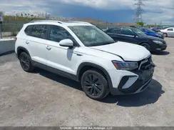 VOLKSWAGEN TAOS
