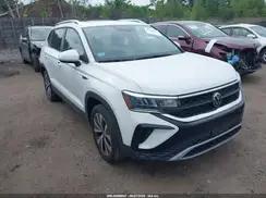 VOLKSWAGEN TAOS