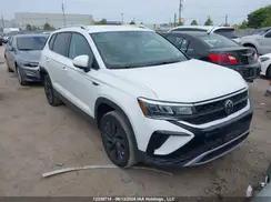 VOLKSWAGEN TAOS