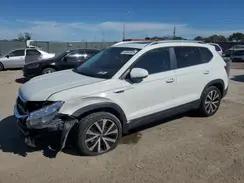 VOLKSWAGEN TAOS