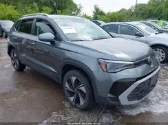 VOLKSWAGEN TAOS