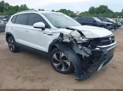 VOLKSWAGEN TAOS