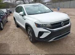 VOLKSWAGEN TAOS