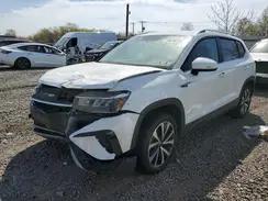 VOLKSWAGEN TAOS