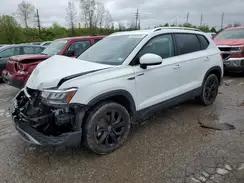 VOLKSWAGEN TAOS