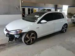 VOLKSWAGEN GTI