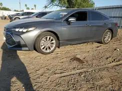 TOYOTA AVALON