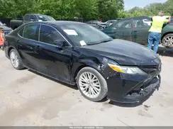 TOYOTA CAMRY