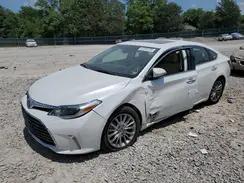 TOYOTA AVALON