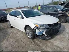 TOYOTA AVALON