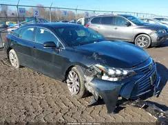 TOYOTA AVALON