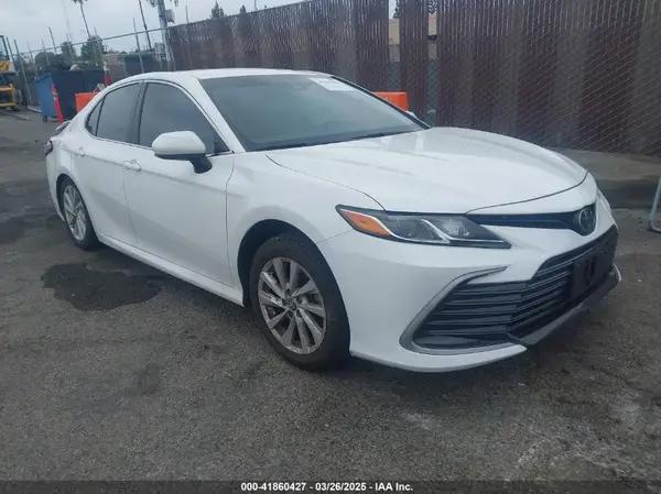 TOYOTA CAMRY