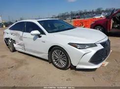 TOYOTA AVALON