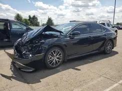 TOYOTA CAMRY