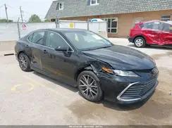TOYOTA CAMRY