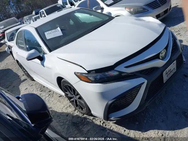 TOYOTA CAMRY