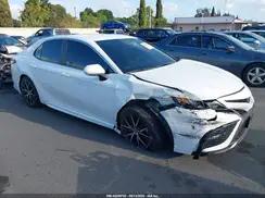 TOYOTA CAMRY