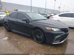 TOYOTA CAMRY