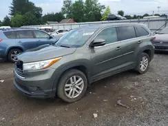 TOYOTA HIGHLANDER