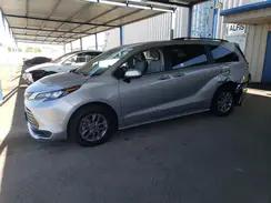 TOYOTA SIENNA