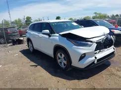 TOYOTA HIGHLANDER