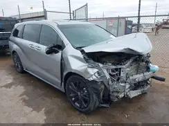 TOYOTA SIENNA