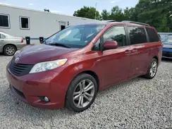 TOYOTA SIENNA