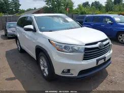 TOYOTA HIGHLANDER