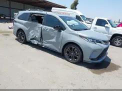 TOYOTA SIENNA