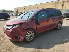 TOYOTA SIENNA