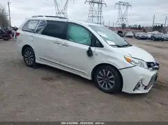 TOYOTA SIENNA