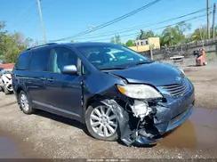 TOYOTA SIENNA
