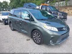 TOYOTA SIENNA