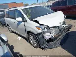 TOYOTA SIENNA