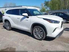 TOYOTA HIGHLANDER