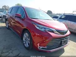 TOYOTA SIENNA