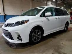 TOYOTA SIENNA