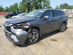 TOYOTA HIGHLANDER