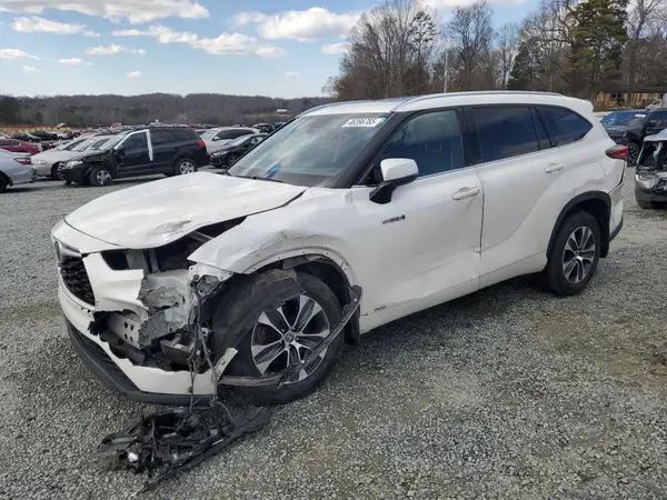TOYOTA HIGHLANDER