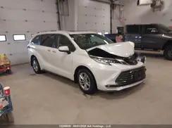 TOYOTA SIENNA