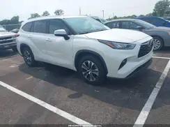 TOYOTA HIGHLANDER