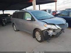 TOYOTA SIENNA