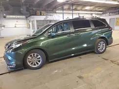 TOYOTA SIENNA