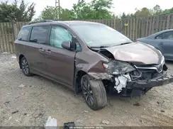TOYOTA SIENNA