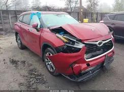 TOYOTA HIGHLANDER