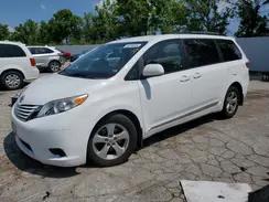 TOYOTA SIENNA