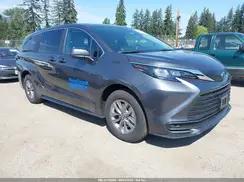 TOYOTA SIENNA