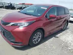 TOYOTA SIENNA