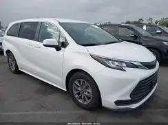 TOYOTA SIENNA