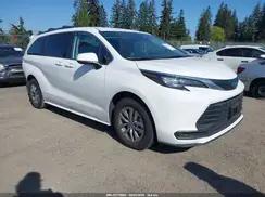 TOYOTA SIENNA